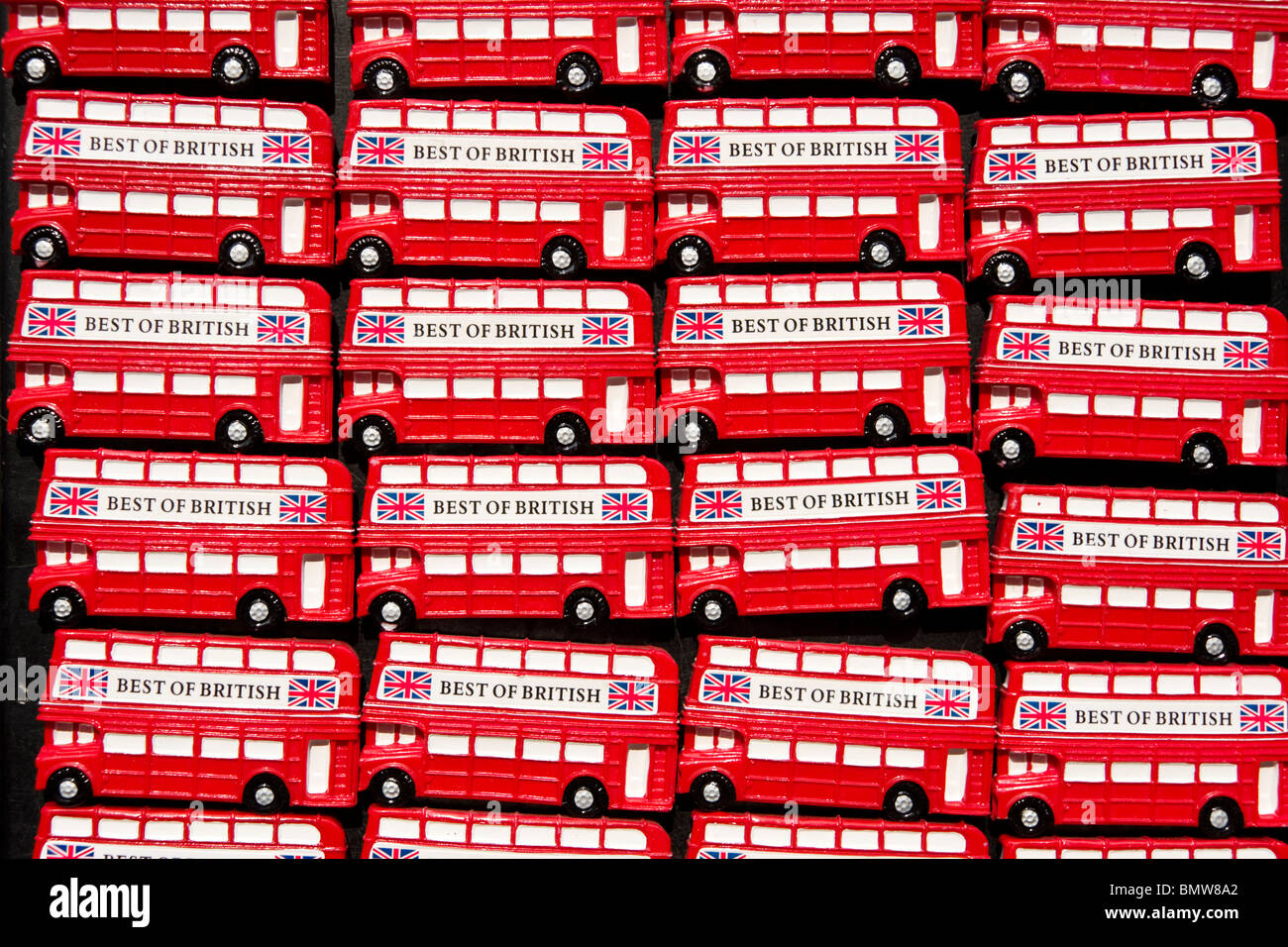 London bus frigo magnete souvenir, Inghilterra, Regno Unito Foto Stock