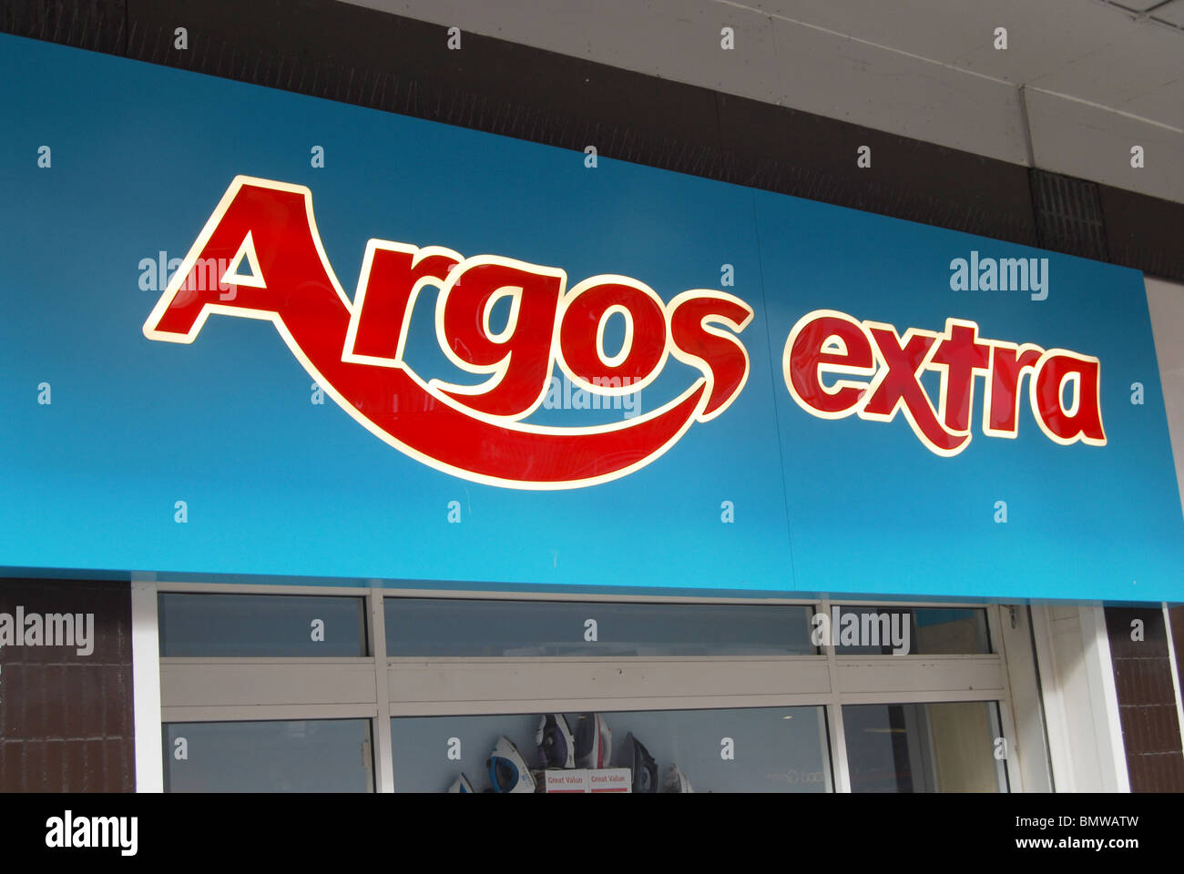 Argos Extra Store shop segno segnaletica logo del marchio Foto Stock