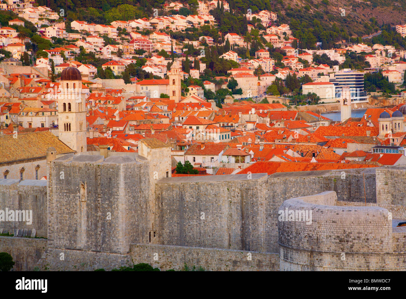 Dubrovnik e la parete della città Foto Stock