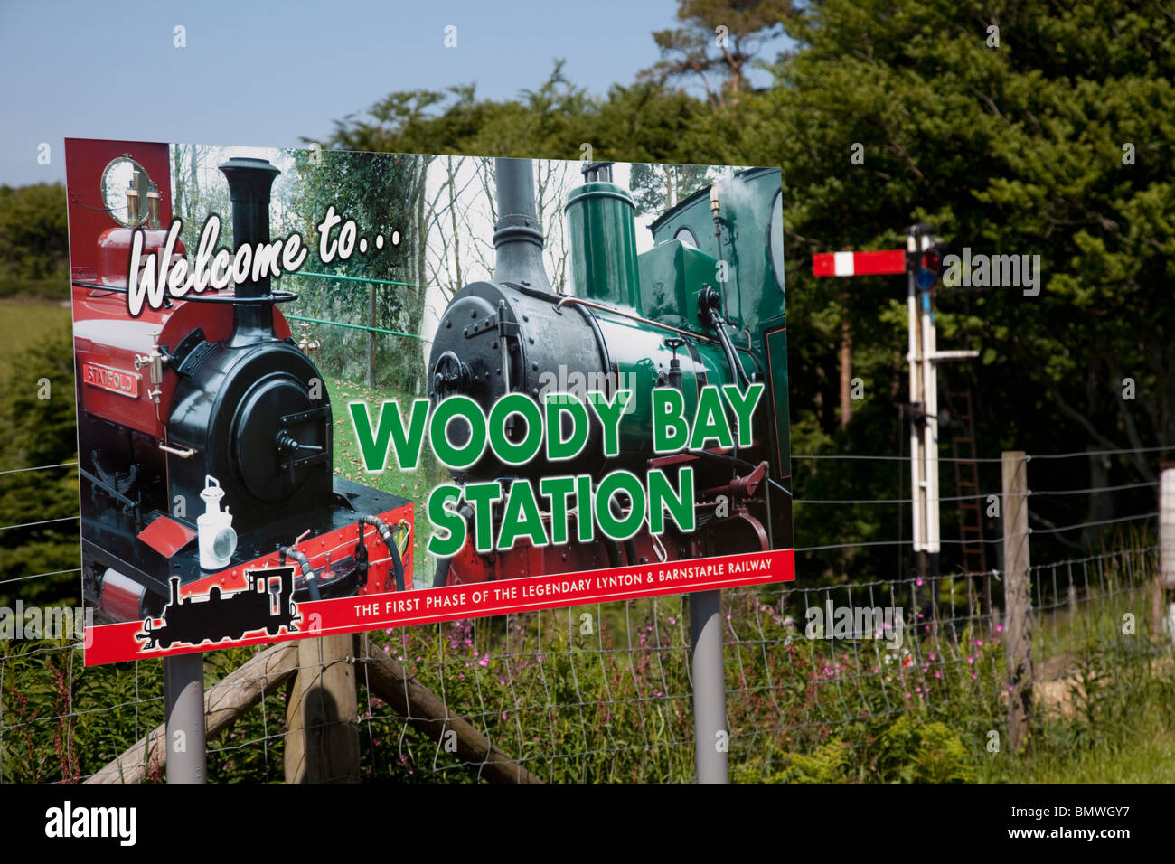 Cartello Woody Bay Station Lynton e Barnstaple Railway Exmoor North Devon Regno Unito Foto Stock