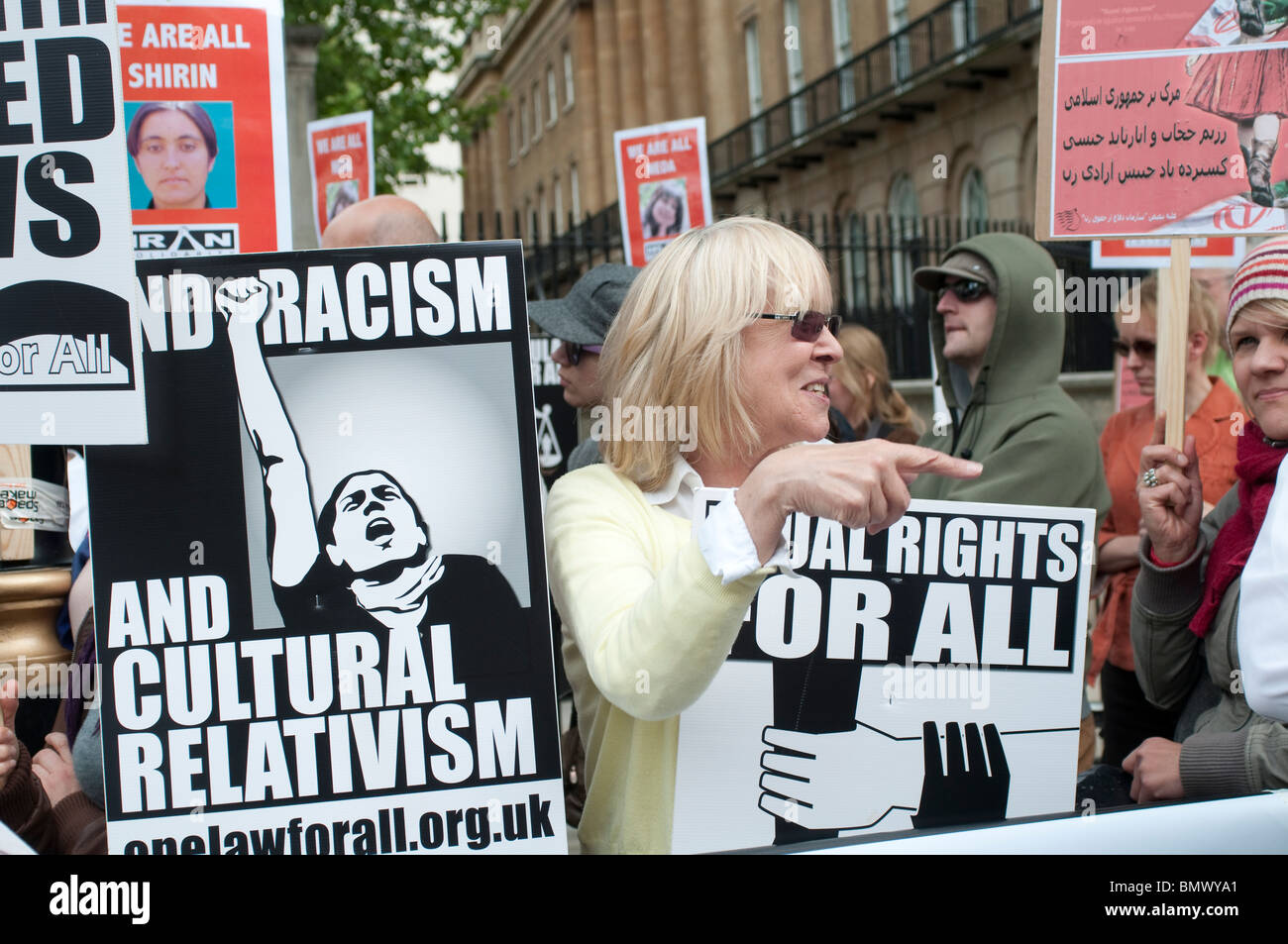 Una legge per tutti, anti Sharia dimostrazione, Whitehall, LONDRA, REGNO UNITO, 20 giugno 2010 Foto Stock