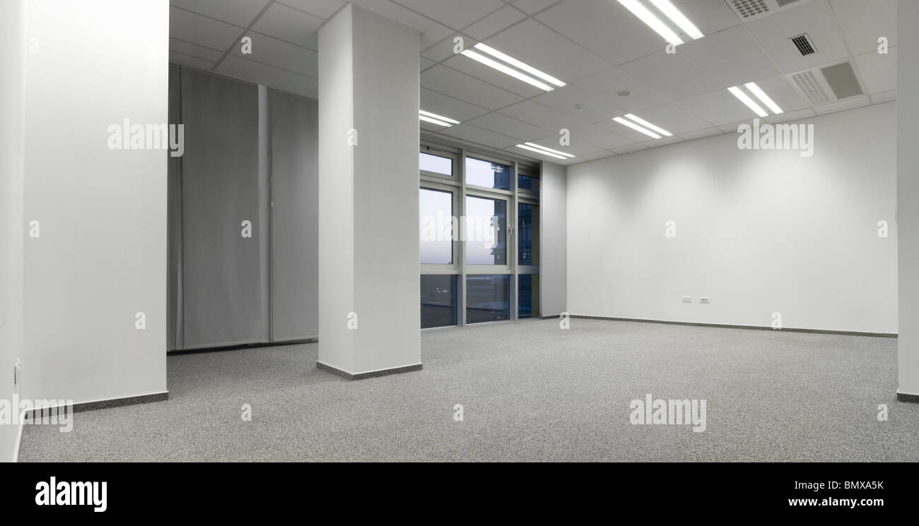 Bianco vuoto ufficio pronto per muoversi in Foto Stock