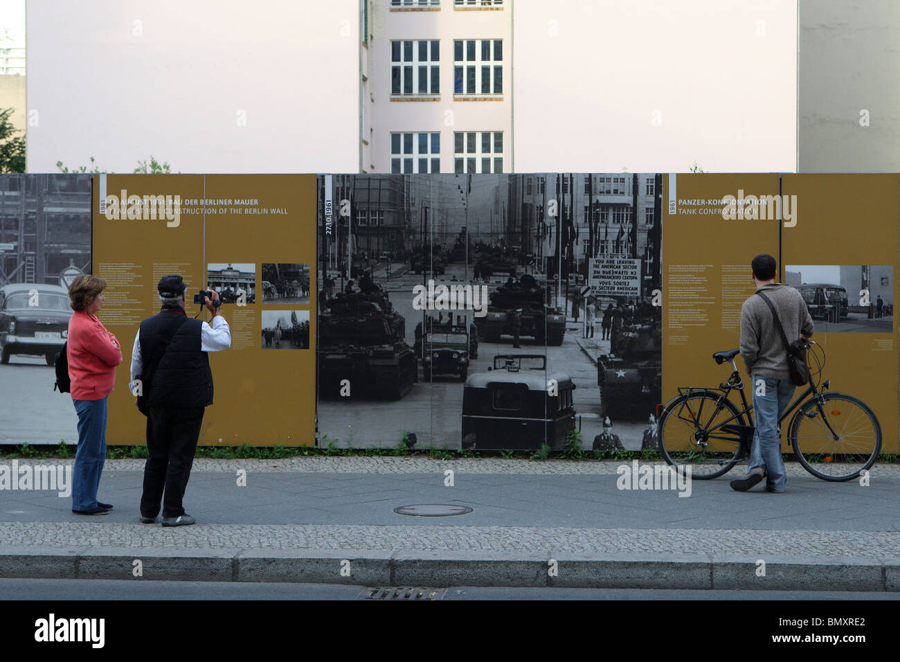 Checkpoint Charlie Berlino Foto Stock