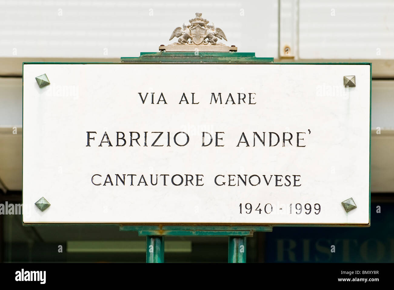 via fabrizio de andré 43 cascina