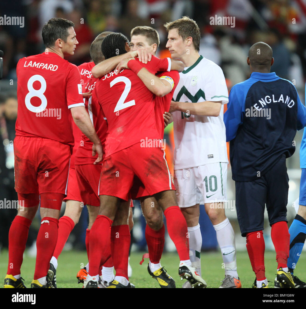 FRANK LAMPARD GLEN JOHNSON & SLOVENIA V INGHILTERRA NELSON MANDELA BAY STADIUM DI PORT ELIZABETH SUDAFRICA 23 Giugno 2010 Foto Stock