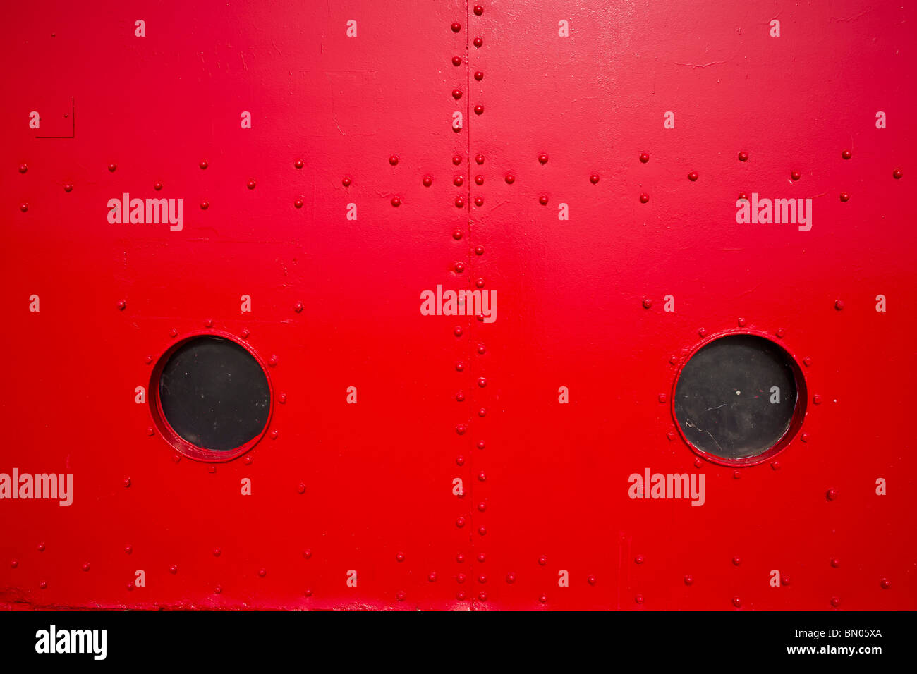 Prima vista delle immagini fotografiche su pareti metalliche rosse fotografie grandi ad alta risoluzione orizzontali negli USA US ad alta risoluzione Foto Stock