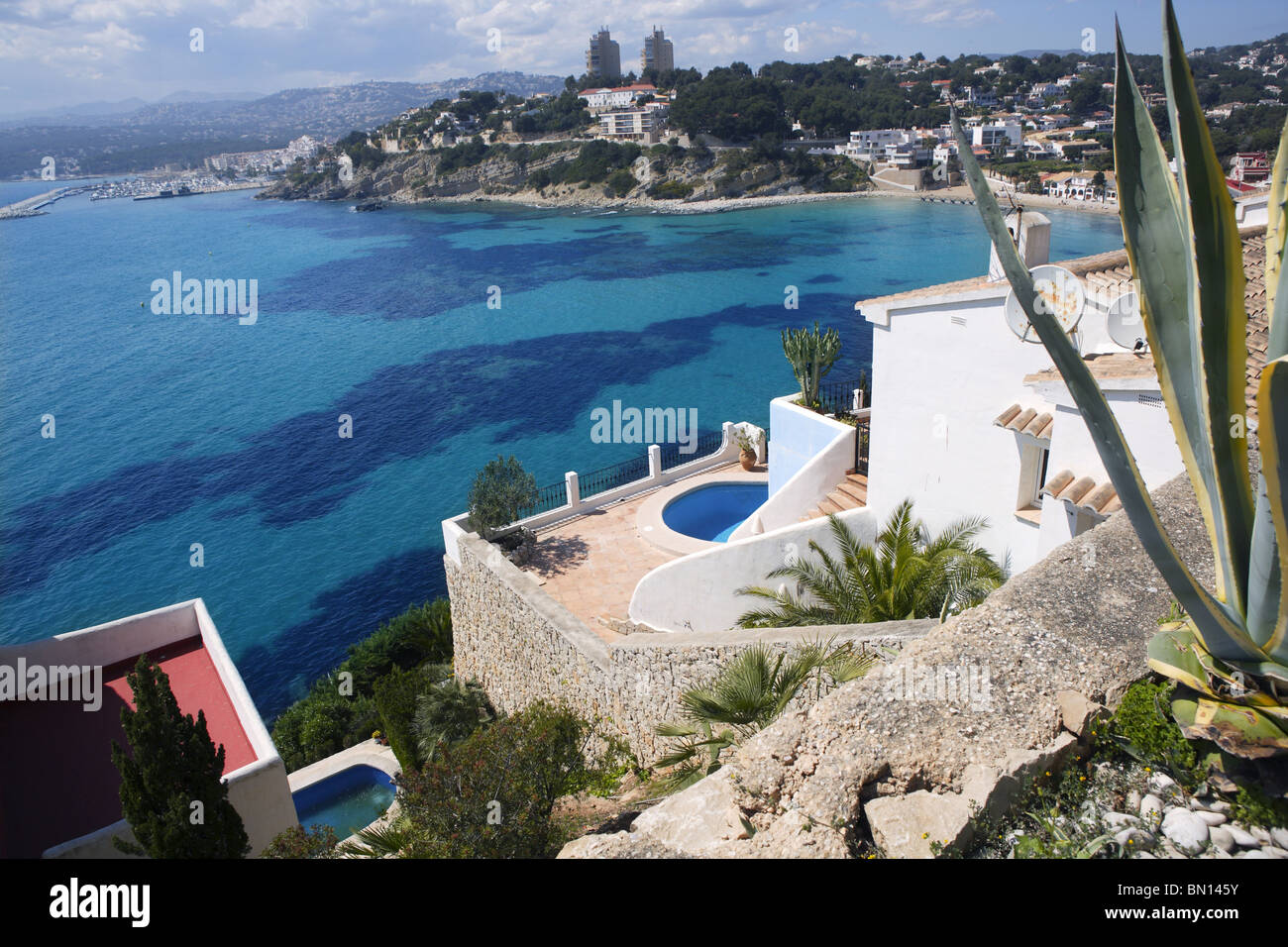 Moraira architettura e il mar mediterraneo a alicante Spagna Foto Stock