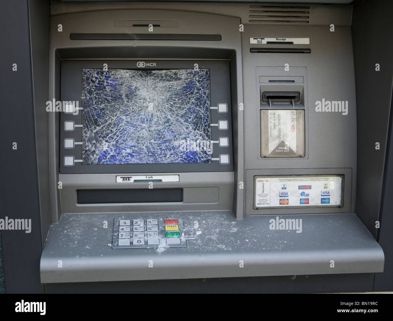 Vandalizzato bancomat a Londra Foto Stock