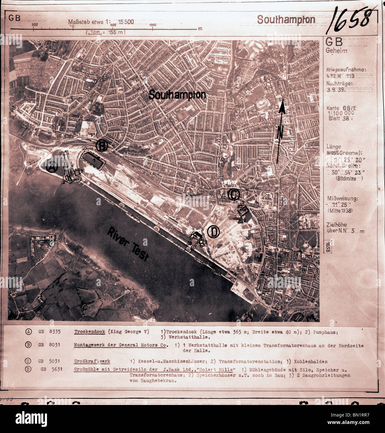 Southampton - Hampshire il 3 settembre 1939 il re George Dock, mulini, Silos per il grano & General Motors lavori di assemblaggio Foto Stock