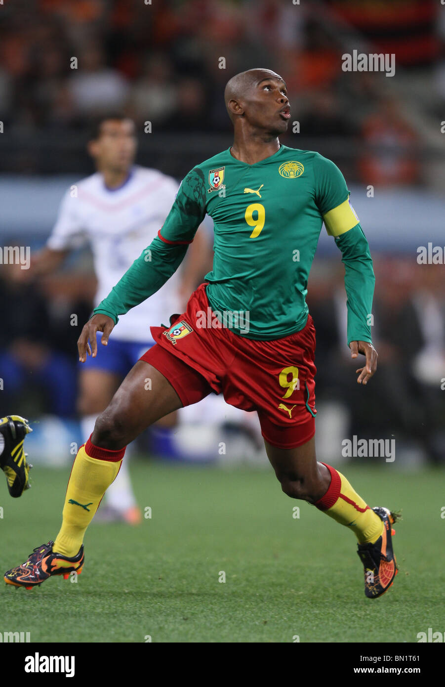 SAMUEL ETOO CAMERUN V PAESI BASSI stadio Green Point di Città del Capo SUD AFRICA 24 Giugno 2010 Foto Stock