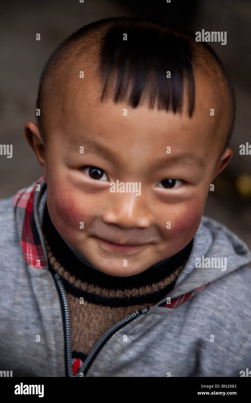 Giovane ragazzo Tibetana di Lhasa, in Tibet Foto Stock