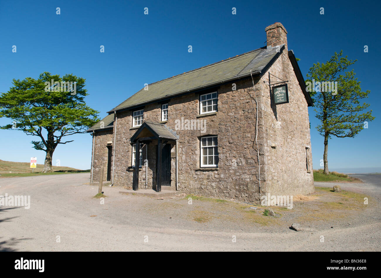 I bracci di Drovers, abbandonato MOD pub , Sennybridge gamme di artiglieria, Powys, Wales, Regno Unito Foto Stock