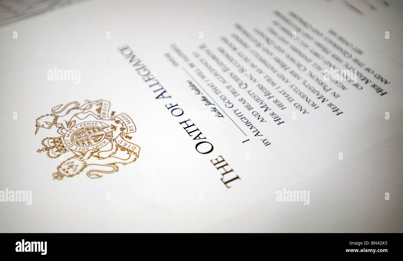 Una chiusura della britannica ufficiale giuramento di fedeltà a Sua Maestà la Regina Elisabetta II. Foto di Matt Kirwan Foto Stock
