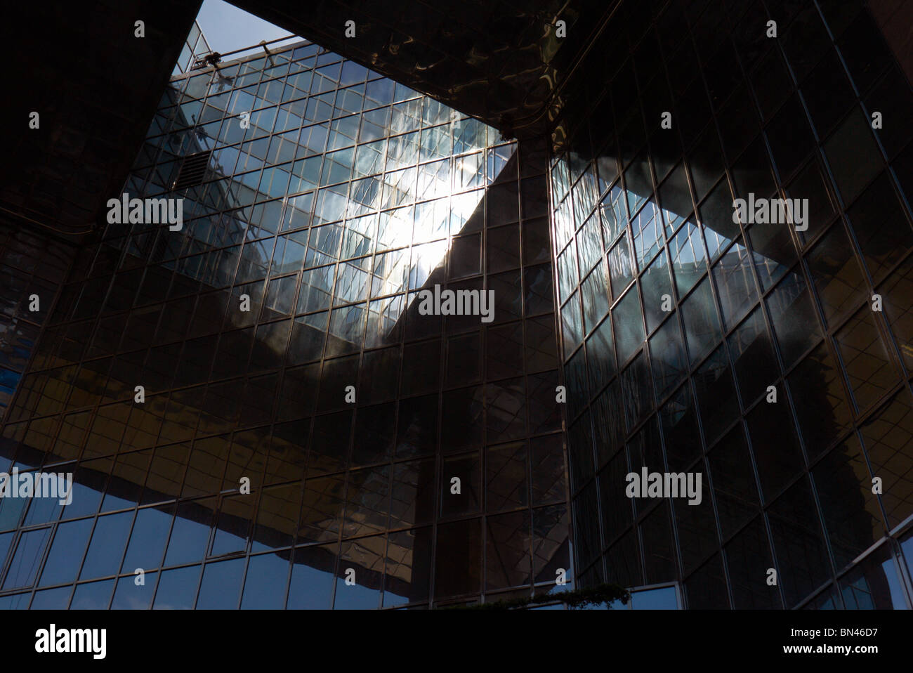 Un ponte di Londra edificio London REGNO UNITO Foto Stock