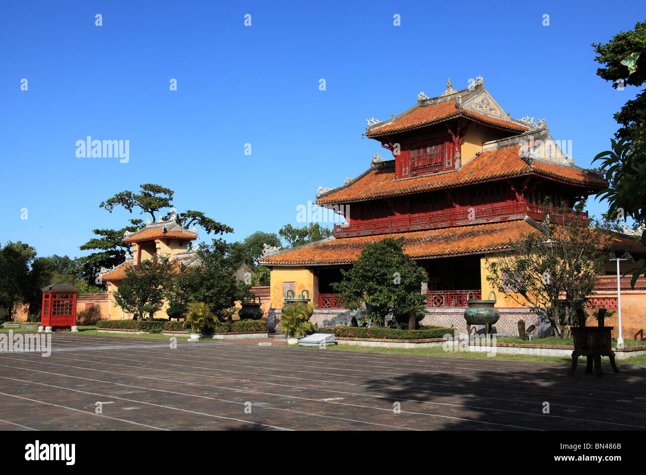 Tenuto presso la cittadella di Hue, Vietnam. Il Thế Miếu (Tempio di generazioni). Foto Stock