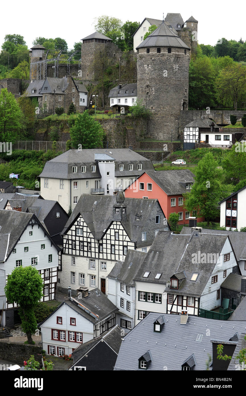 Monschau nel Parco Nazionale dell'Eifel Germania Deutschland Europa Foto Stock