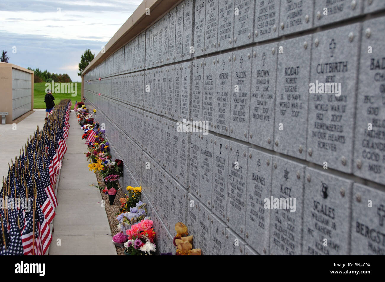 Stati Uniti d'America, Idaho Boise, Dry Creek cimitero, veterano della parete Columbarium del Memorial Day Foto Stock