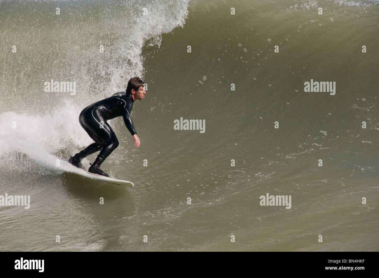 Navigazione a Emerald Ilse North Carolina vicino Boga Pier Foto Stock