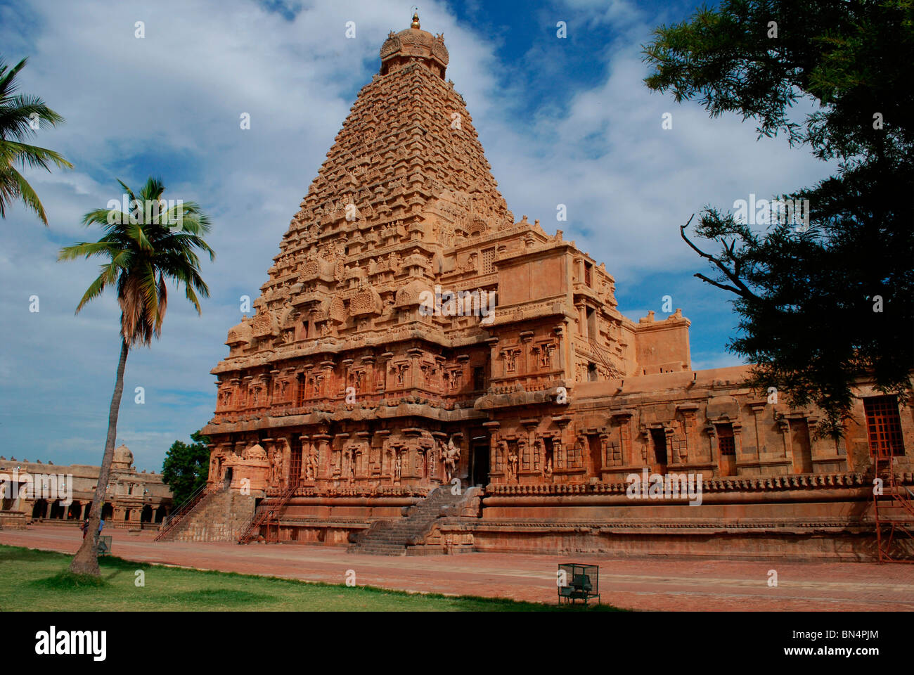 Brihadeeswarar tempio a Tanjore ; India. Chiamato anche grande tempio, questo è un sito patrimonio mondiale dell'UNESCO. Foto Stock