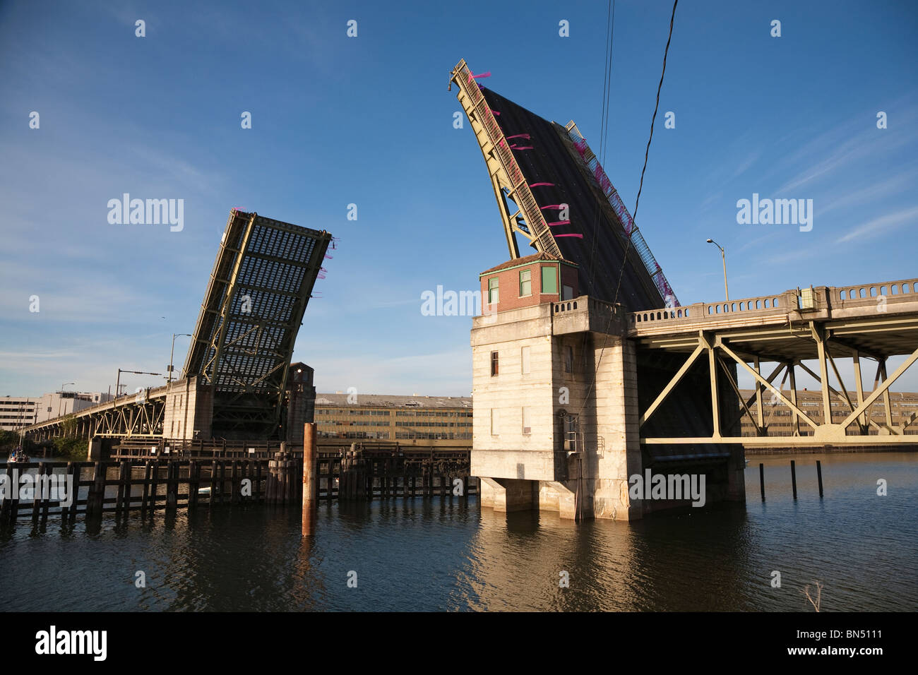 Ponte della sequenza di apertura 11 di 11 - Cerimonia di chiusura per il parco Sud Bridge - Giugno 30, 2010 Foto Stock