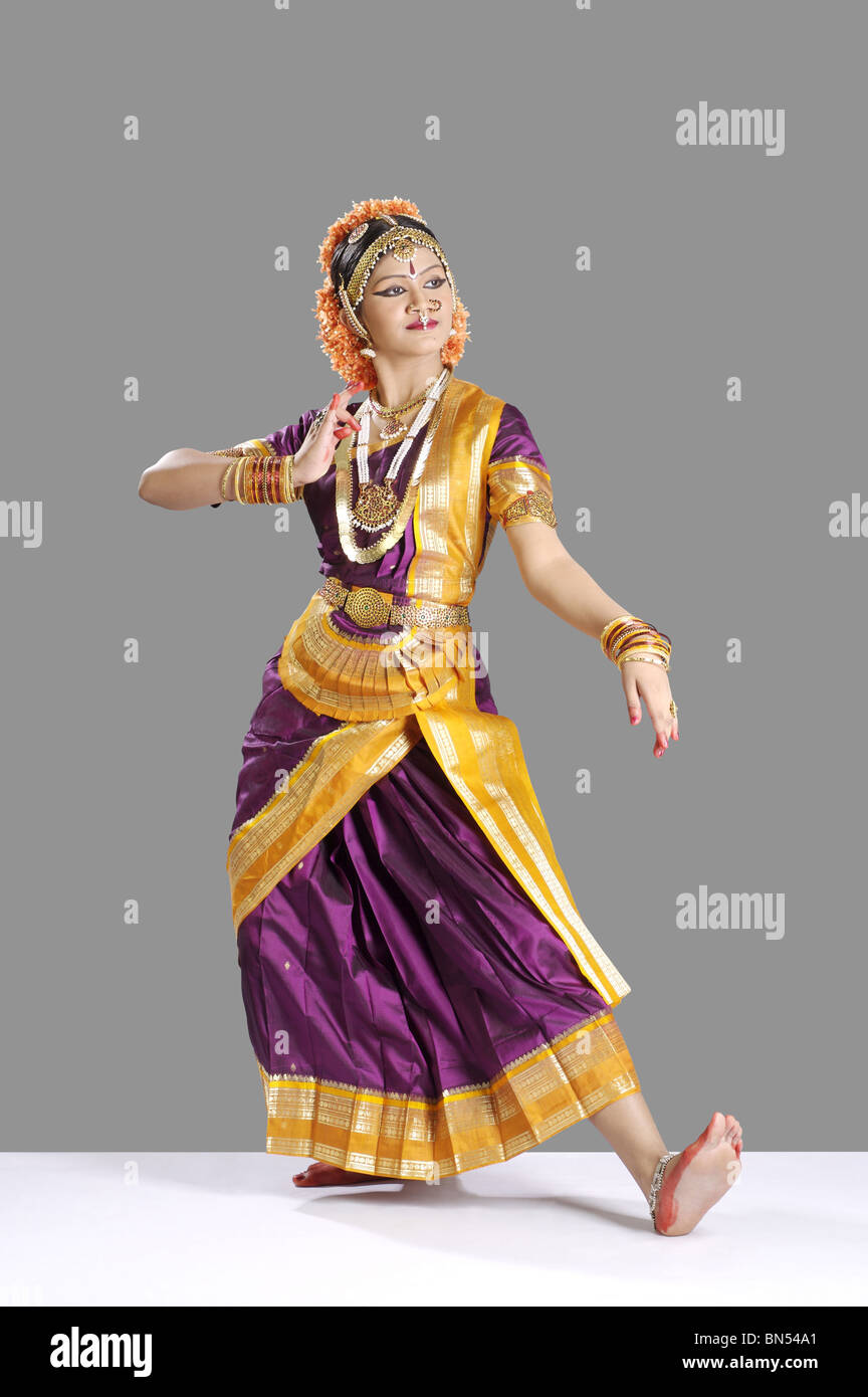 Kumar swami una postura in bharat natyam Foto Stock