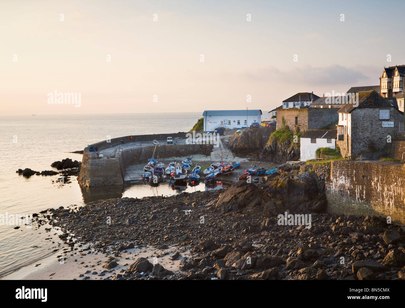 Coverack Harbour, la lucertola, Cornwall. In Inghilterra. Regno Unito. Foto Stock