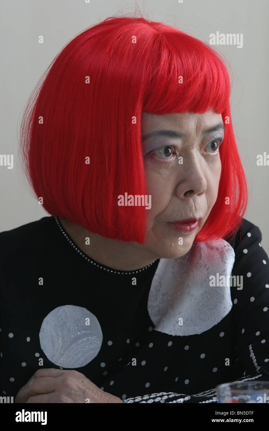 Yayoi Kusama, artista giapponese e laureate del 2006 Praemium Imperiale art awards, Tokyo, Giappone Foto Stock