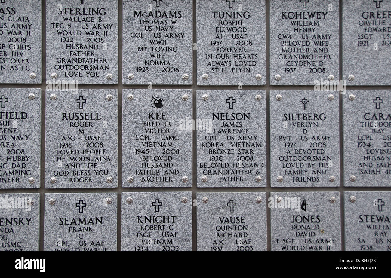 Stati Uniti d'America, Idaho Boise, Dry Creek cimitero, veterano della parete Columbarium del Memorial Day Foto Stock