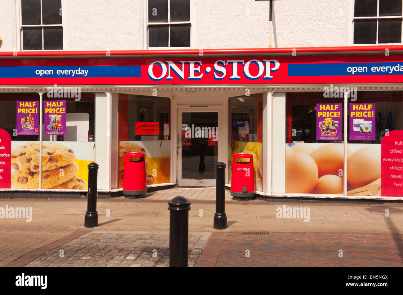 L'arresto di un negozio di alimentari negozio a Stowmarket in Suffolk , in Inghilterra , Gran Bretagna , Regno Unito Foto Stock
