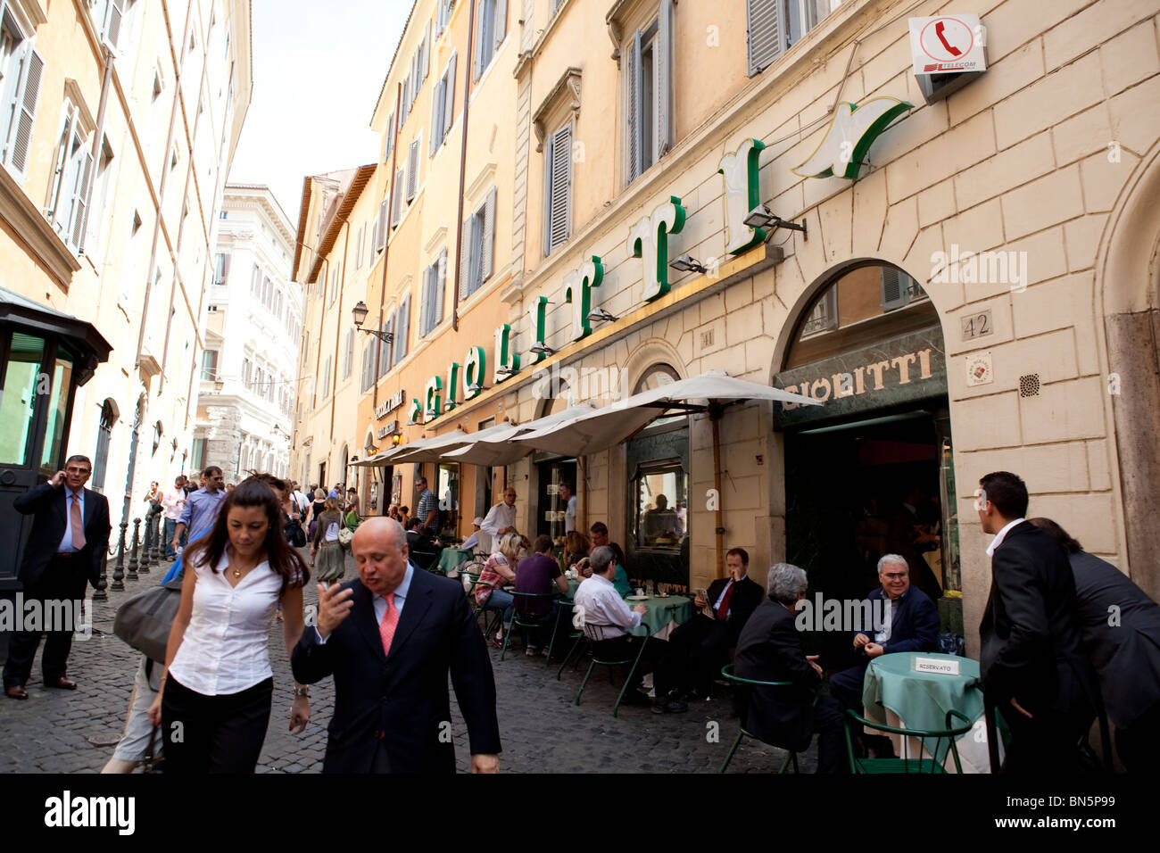 La famosa gelateria Giolitti, Roma, Italia Foto Stock