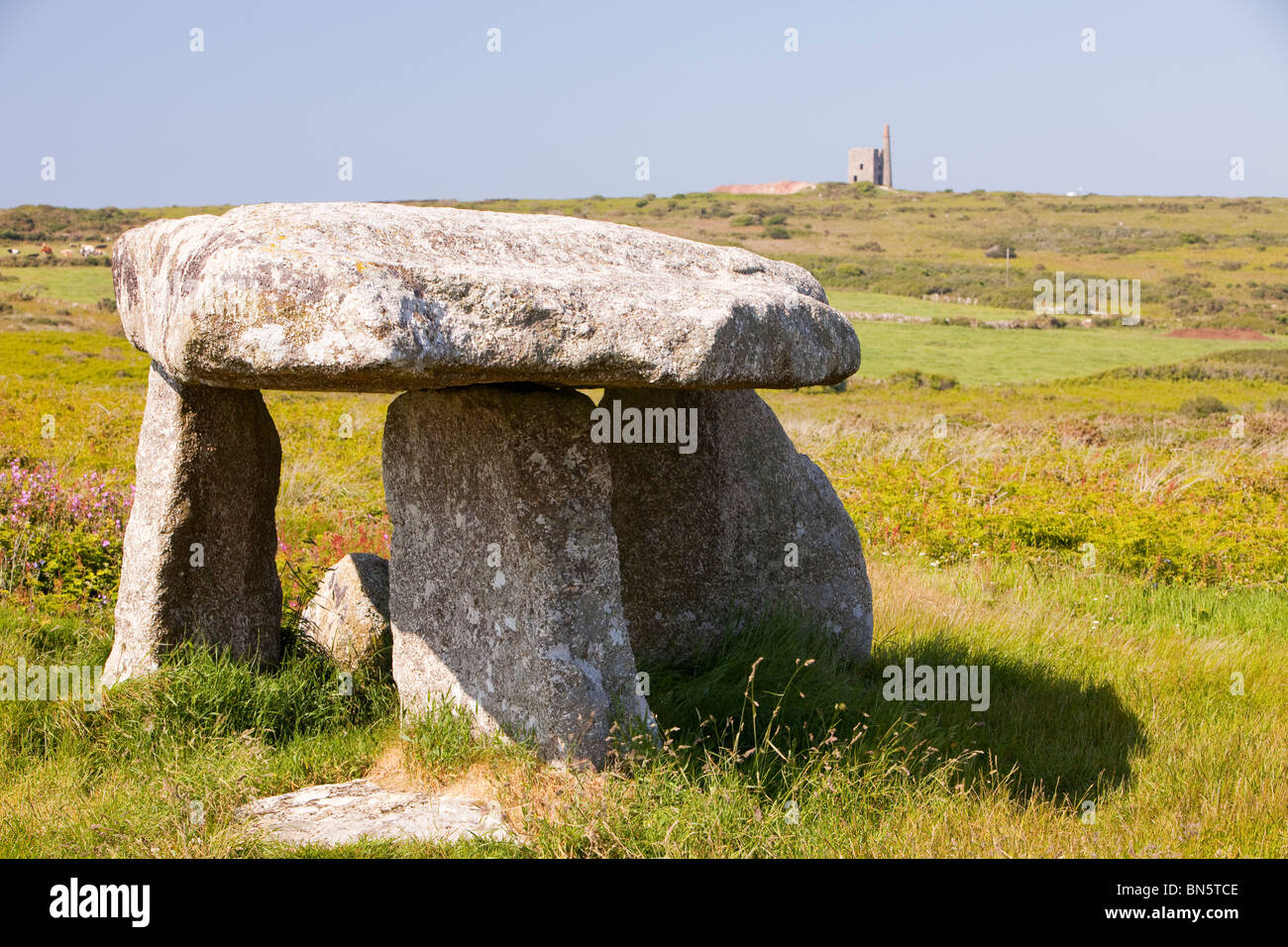 Lanyon Quoit vicino a Penzance, Cornwall, Regno Unito. Foto Stock