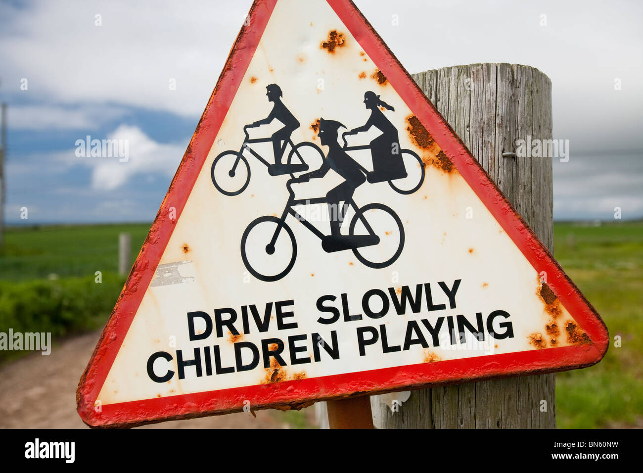 Un vecchio segno vicino Zennor, Cornwall, Regno Unito. Foto Stock