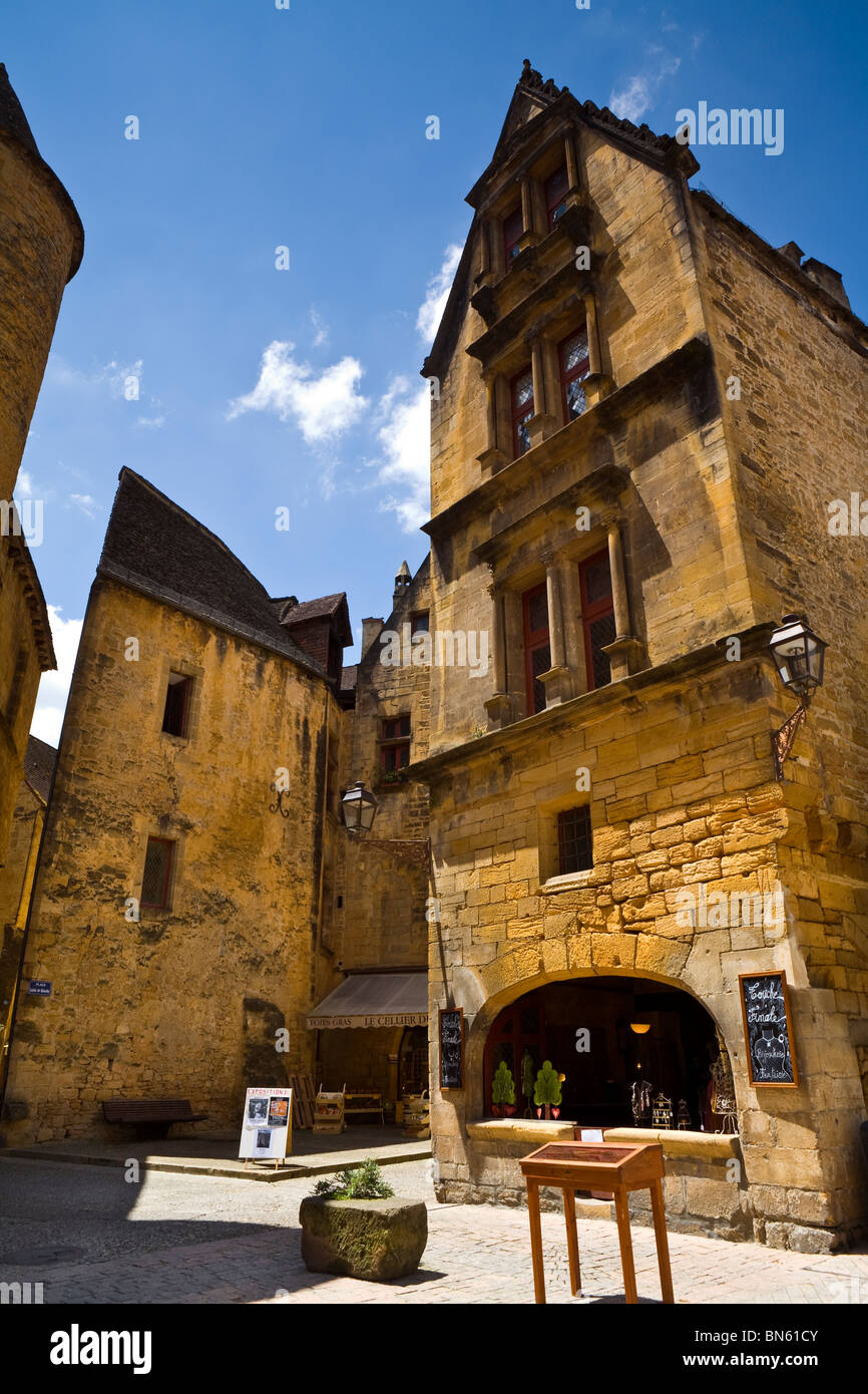 Periodo facciata di edificio, Sarlat, Dordogne, Francia Foto Stock