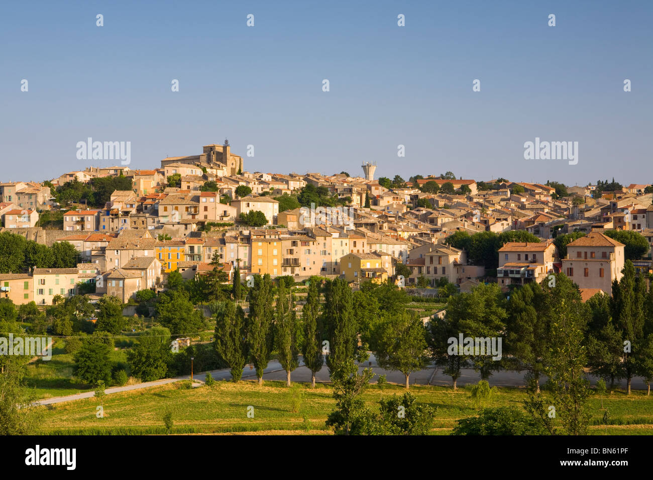L'affascinante borgo rurale di Valensole, Provence-Alpes-Côte d'Azur, in Francia Foto Stock