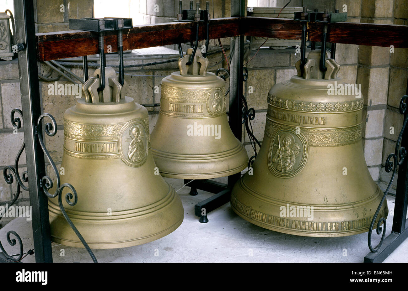Le campane della chiesa greco-ortodossa di Mar Guirges (San Giorgio) in Copto del Cairo. Foto Stock