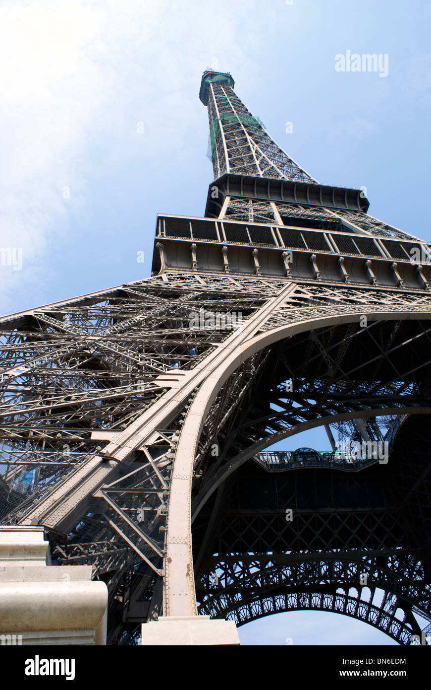 Torre Eiffel UP SHOT Foto Stock