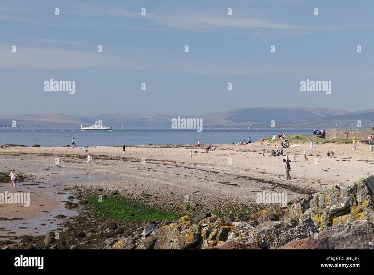 Spiaggia di sabbia a Largs, Nord Ayrshire, Scozia, Regno Unito Foto Stock