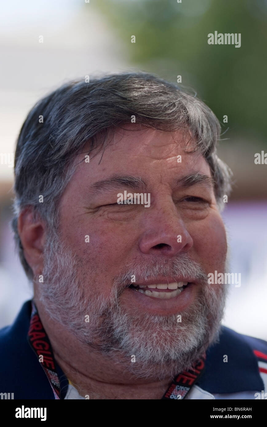 Steve Wozniak, Apple Inc. co-fondatore era il Grand Marshall nel 2010 rosa, bianco e blu il 4 luglio sfilata in San Jose, CA. Foto Stock