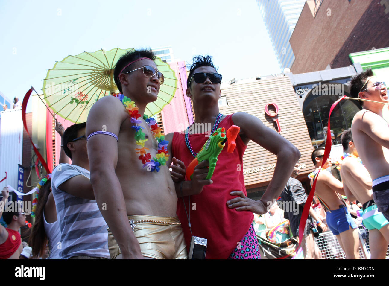 Gay uomo asiatico pride parade Foto Stock