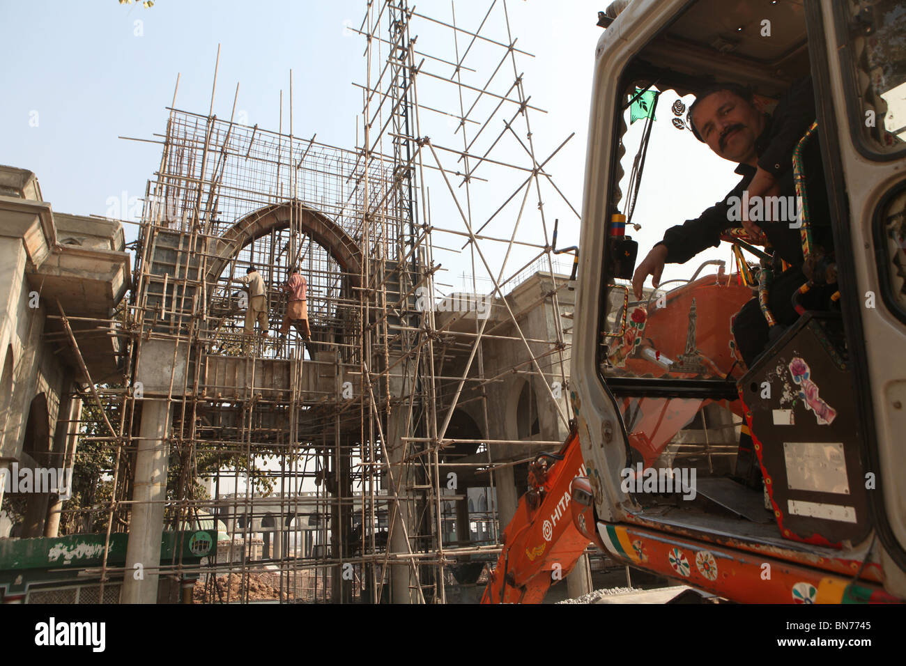 La costruzione di una nuova moschea in Pakistan Foto Stock