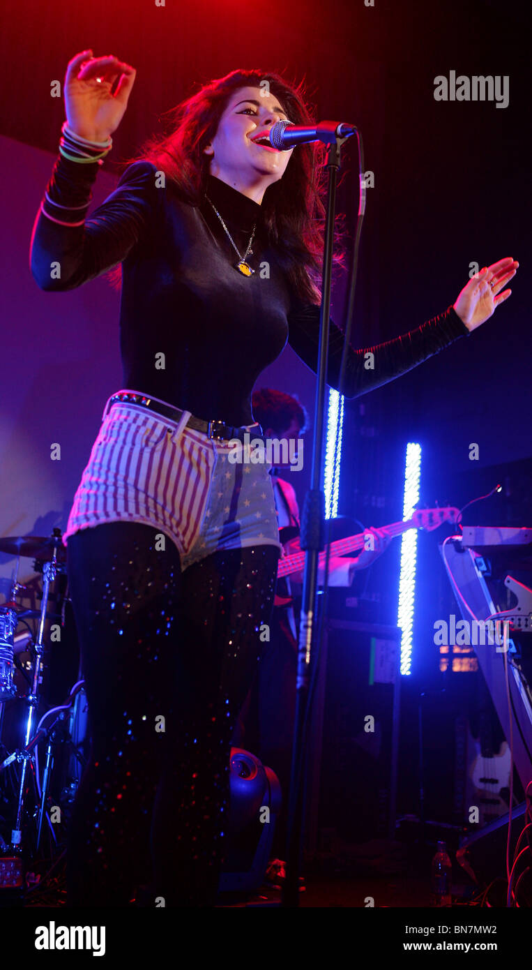 Marina e i diamanti si esibisce dal vivo presso la sala da ballo di Bloomsbury, London, Regno Unito Foto Stock