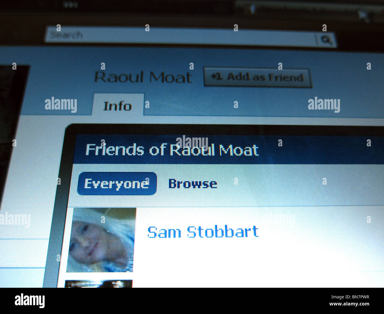Roaul fossato della pagina di Facebook con elenco di amici tra cui Sam Stobbart. Foto Stock