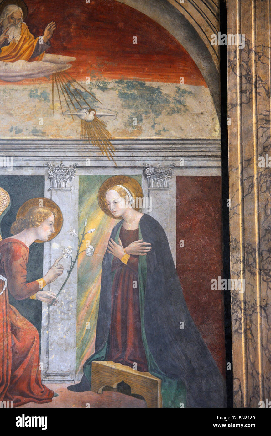Un dipinto a olio della Madonna all'interno del Pantheon di Roma, Italia Foto Stock