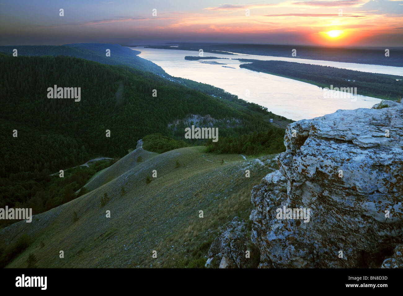 Tramonto sul fiume Volga in russo nel Parco Nazionale di 'Samarskaya Luka' Foto Stock