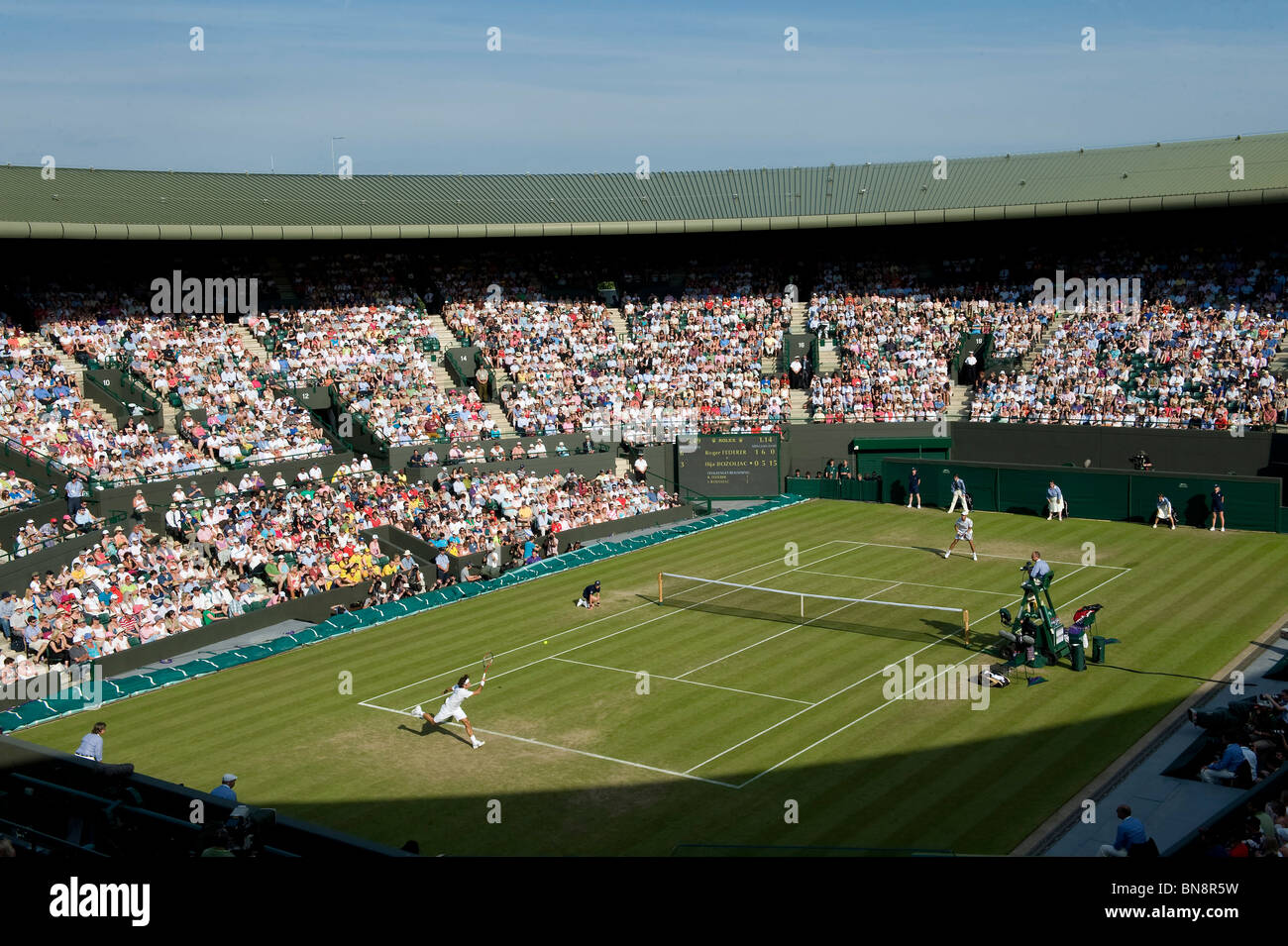 Vista generale di giocare sulla corte 1 durante il torneo di Wimbledon Tennis Championships 2010 Foto Stock