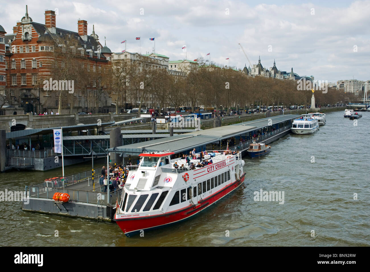 Stazione di fiume, Westminster, London, domenica 11 aprile, 2010. Foto Stock