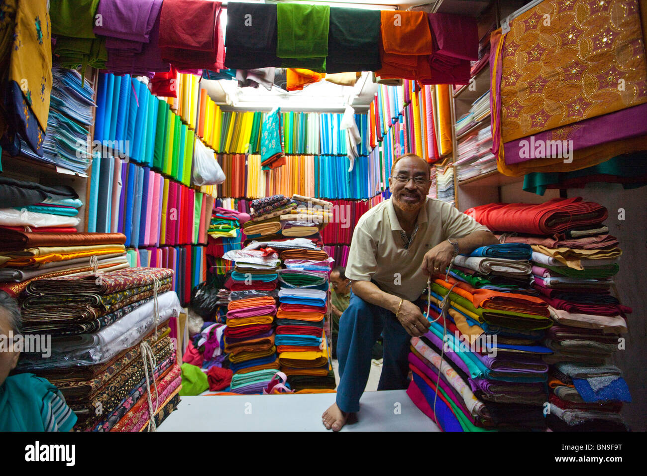 I fornitori di tessili a Katmandu, Nepal Foto Stock