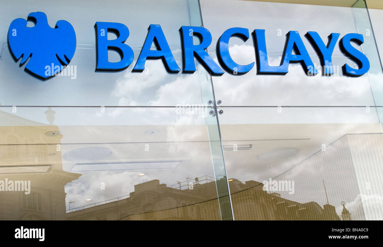 Barclays Bank firmare all'esterno di un edificio Foto Stock