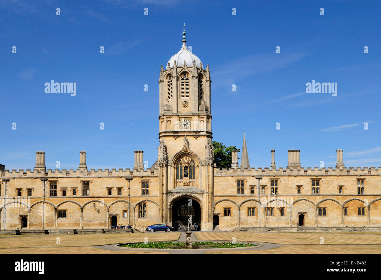 Tom Tower e un quadrangolo Christ Church College di Oxford, England, Regno Unito Foto Stock