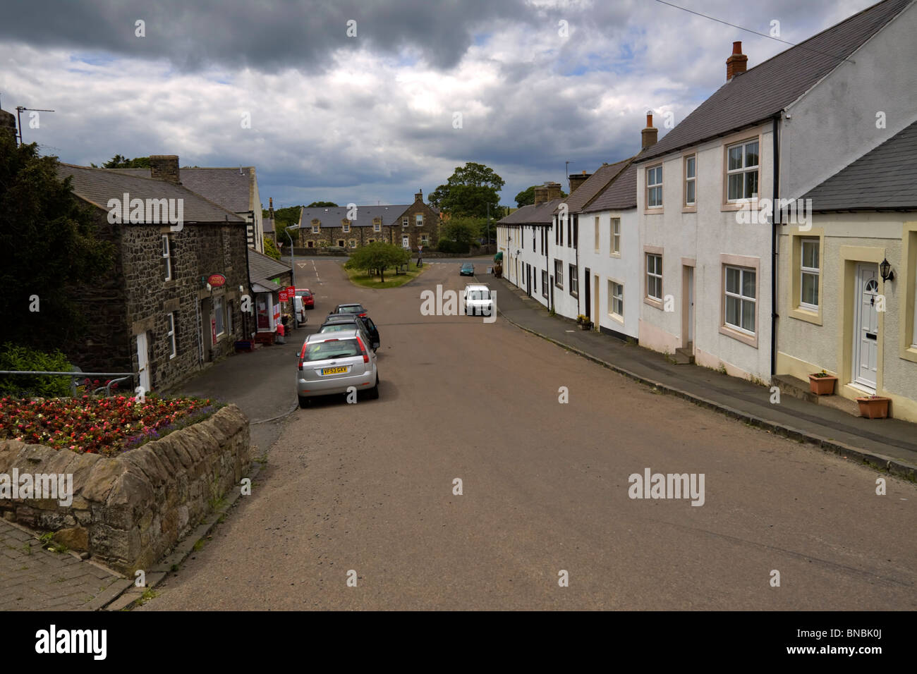 Embleton, Northumberland. Un piccolo villaggio situato a mezzo miglio dal mare. Foto Stock